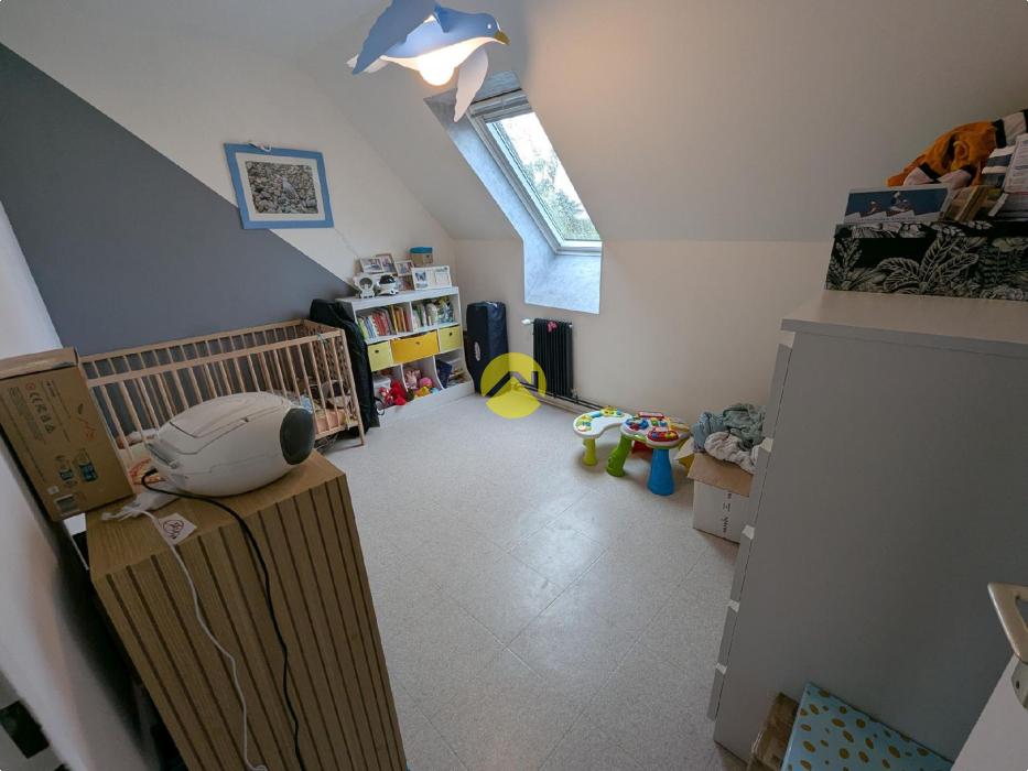 Maison 6 pièces.4 ch.véranda.garage