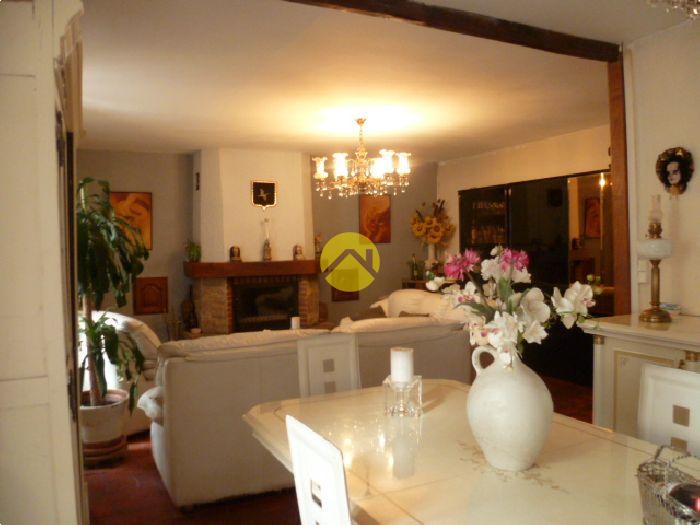 MAISON INDEPENDANTE AVEC JARDIN