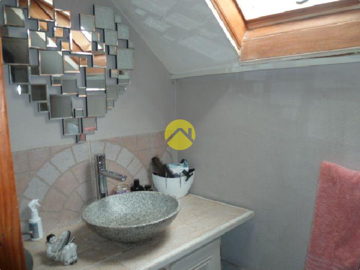 MAISON INDEPENDANTE AVEC JARDIN