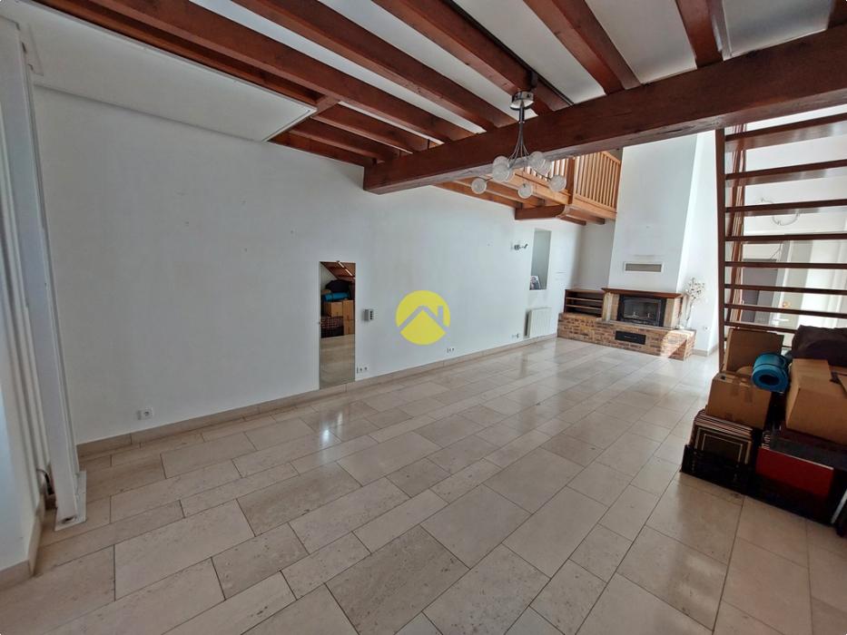 RÉNOVÉE, ÉQUIPÉE P.M.R. + Terrain