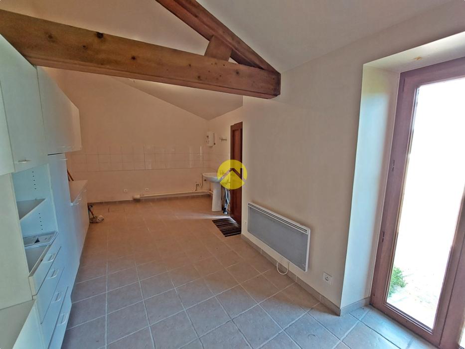 RÉNOVÉE, ÉQUIPÉE P.M.R. + Terrain