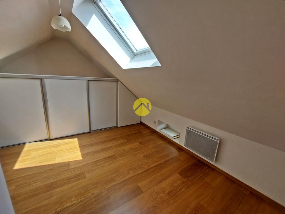 RÉNOVÉE, ÉQUIPÉE P.M.R. + Terrain