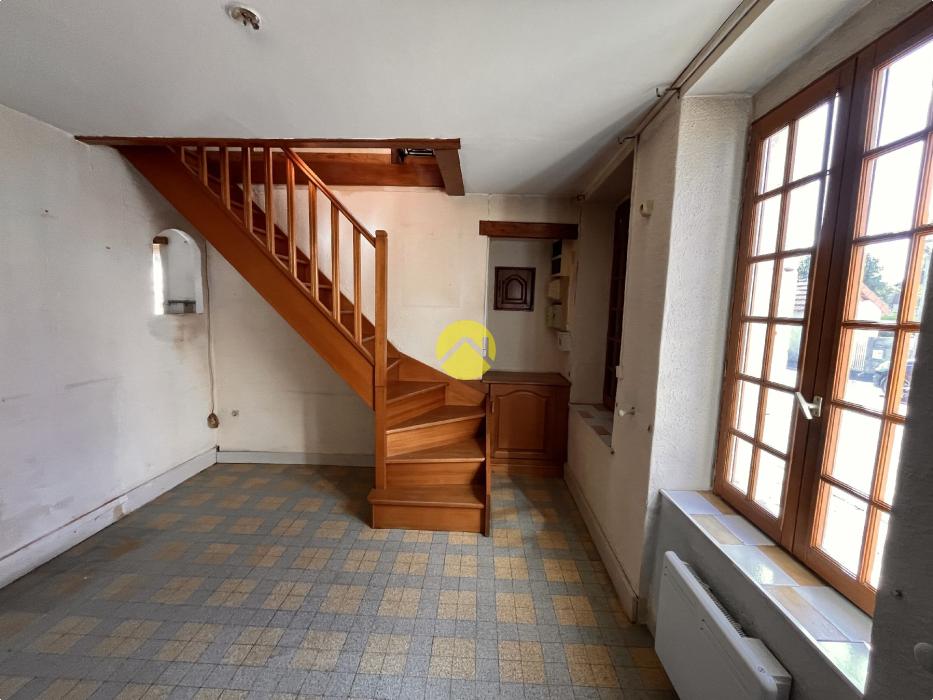 MAISON INDEPENDANTE AVEC JARDIN