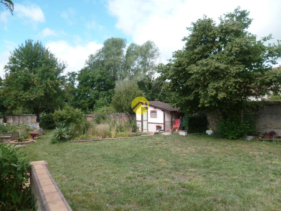 BELLE MAISON DE CAMPAGNE