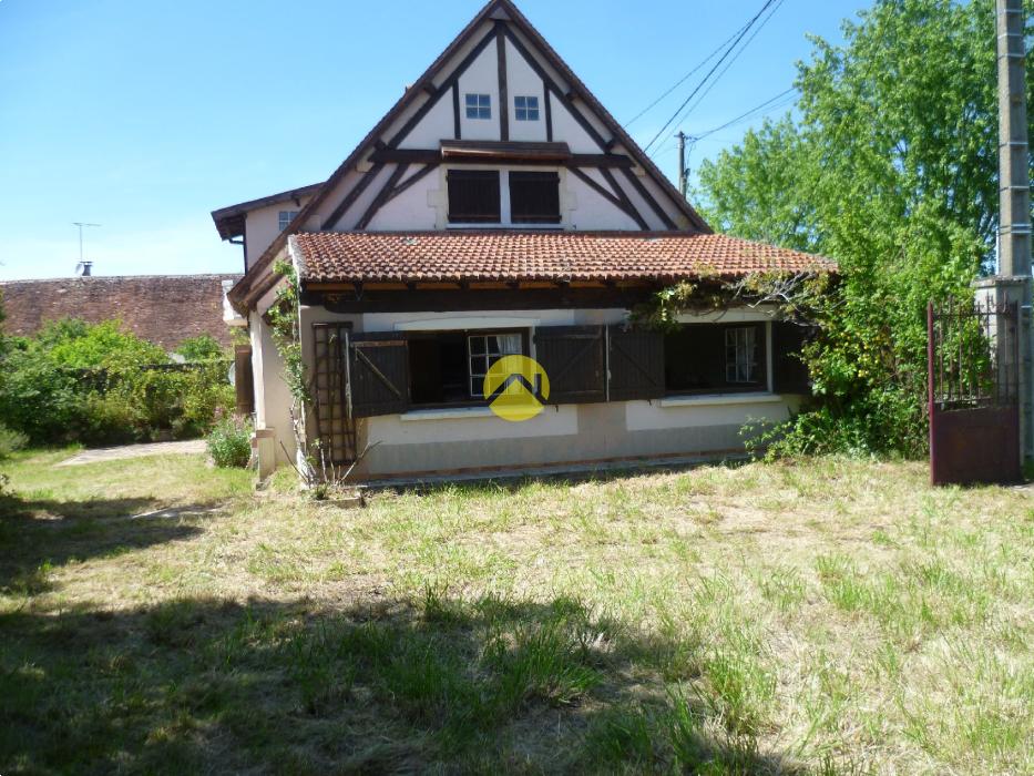 BELLE MAISON DE CAMPAGNE