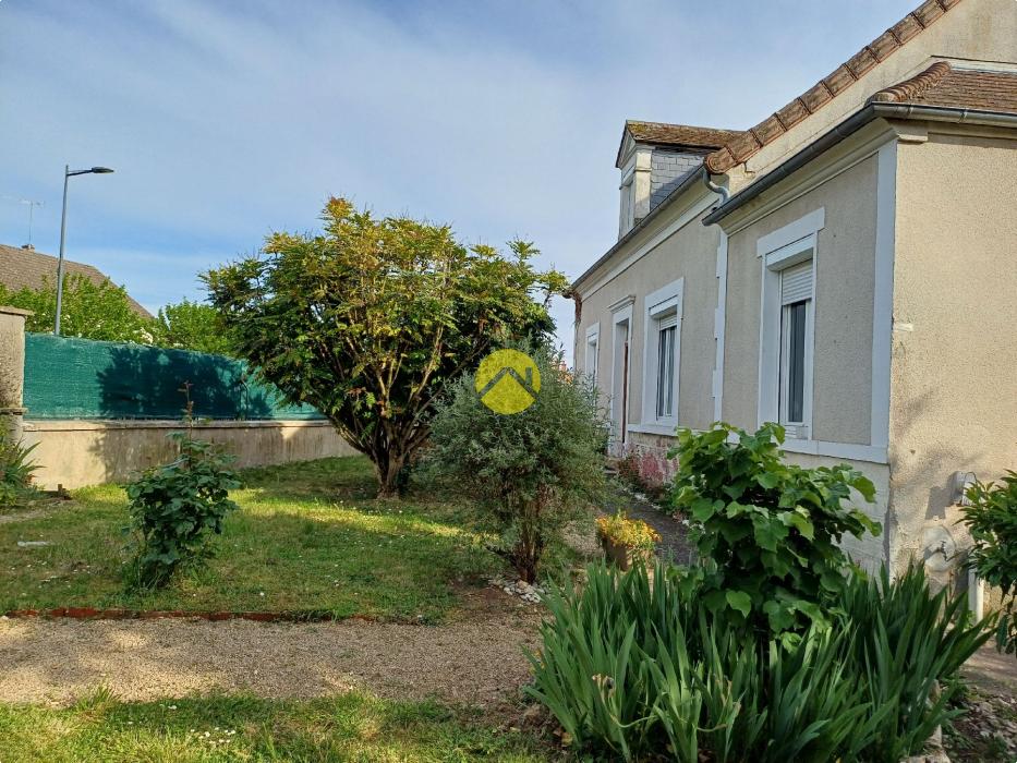 MAISON 90 M2 TERRAIN ET GARAGE