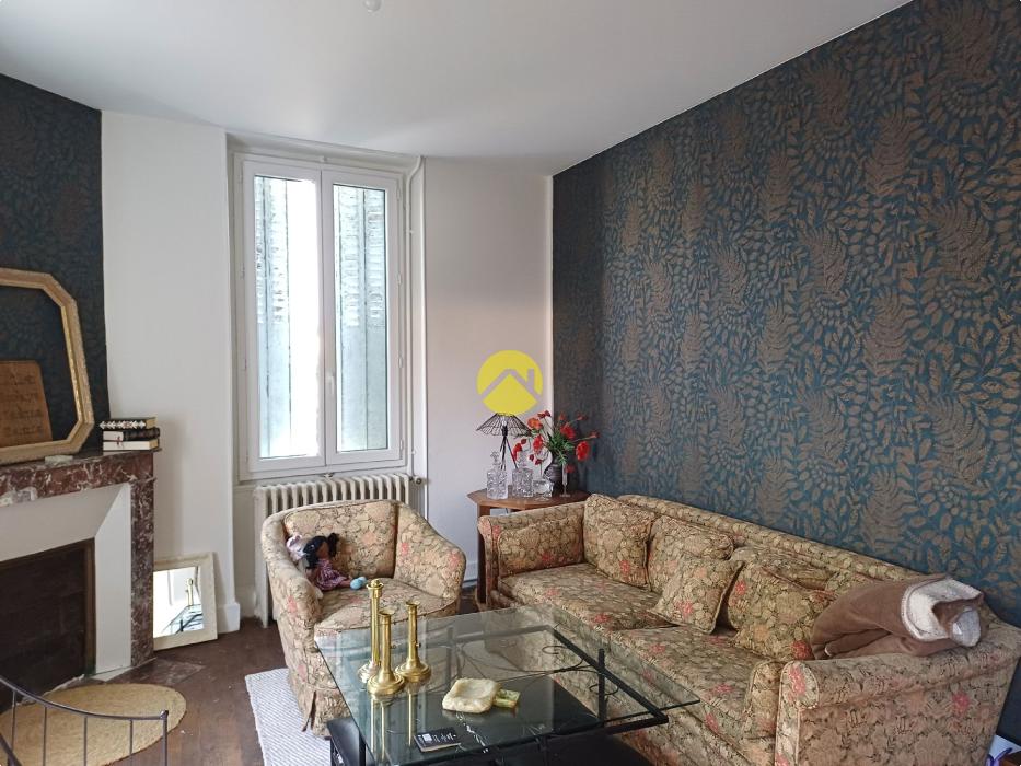 MAISON 90 M2 TERRAIN ET GARAGE