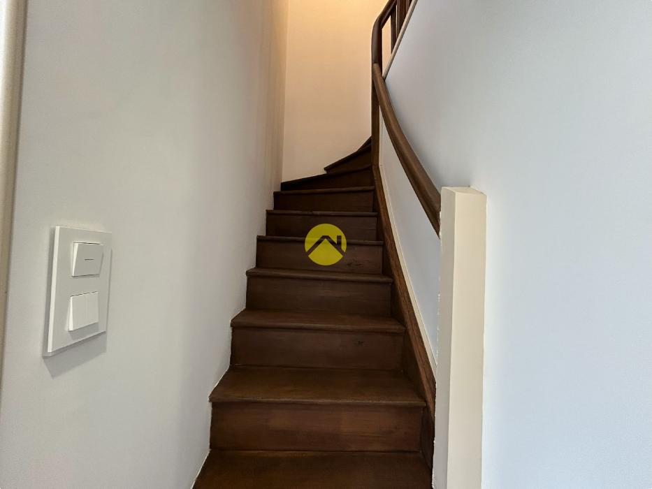 MAISON RENOVÉE AVEC GRANDE GRANGE