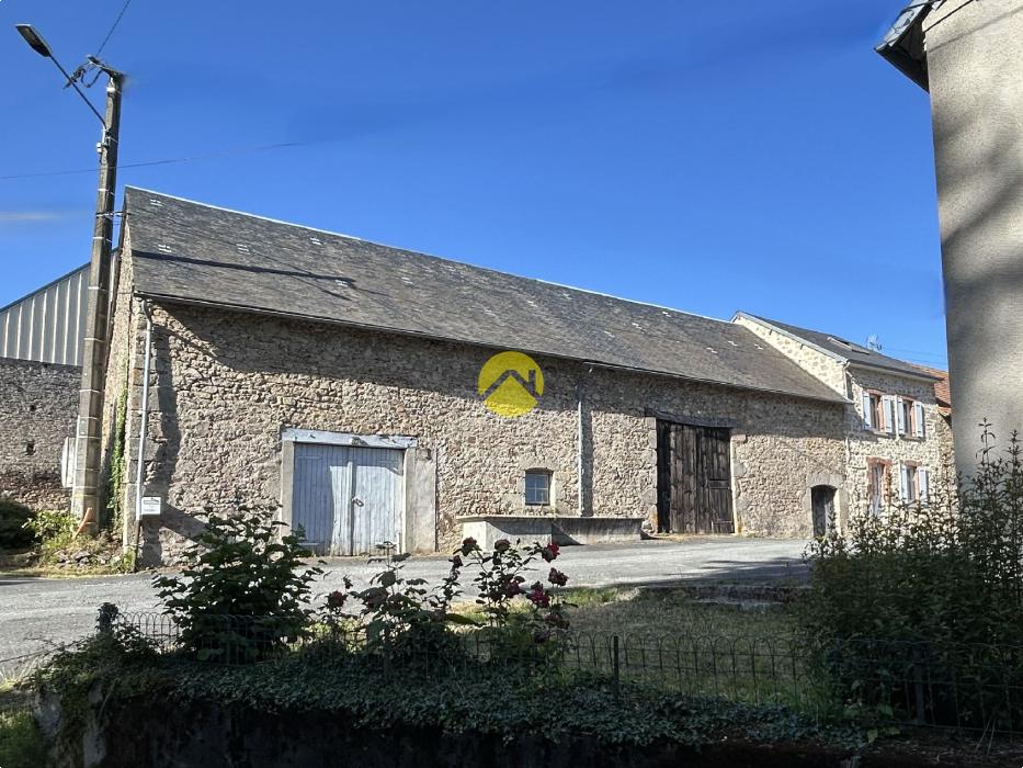 FERMETTE ET GRANGE + 7.500 M2