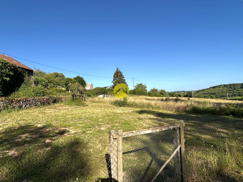 FERMETTE ET GRANGE + 7.500 M2