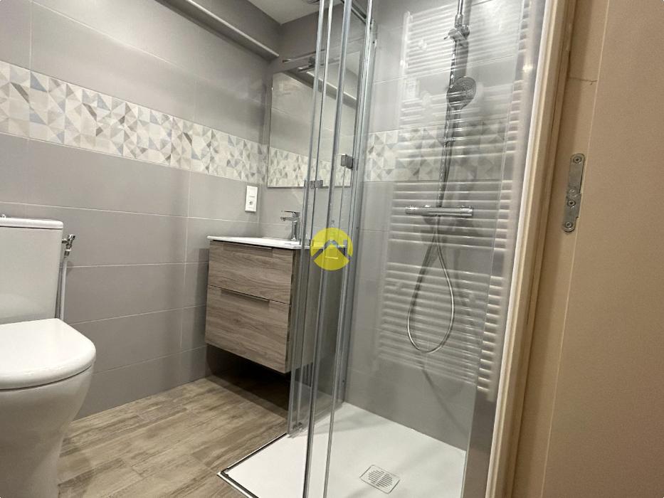 MAISON RENOVÉE AVEC GRANDE GRANGE