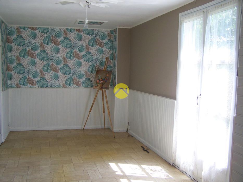 MAISON INDEP. INTERIEUR A RENOVER