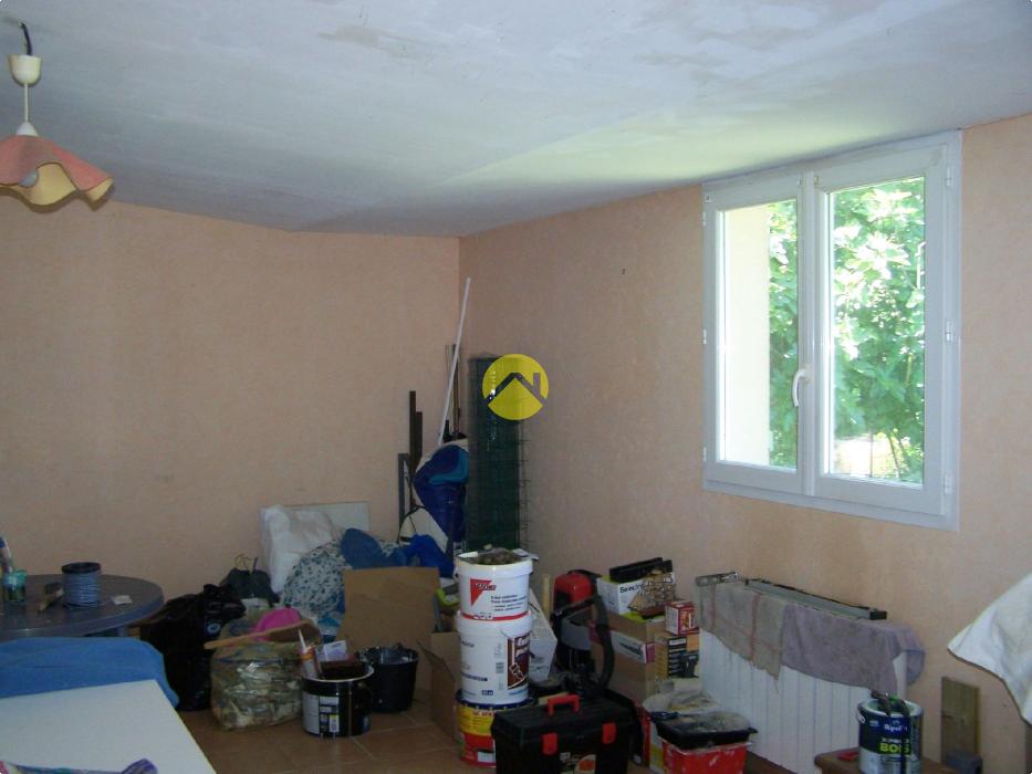 MAISON INDEP. INTERIEUR A RENOVER