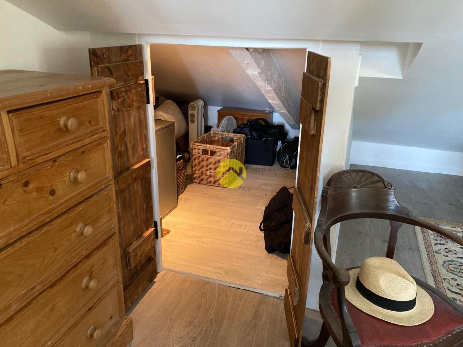 Maison perigourdine avec hangar 