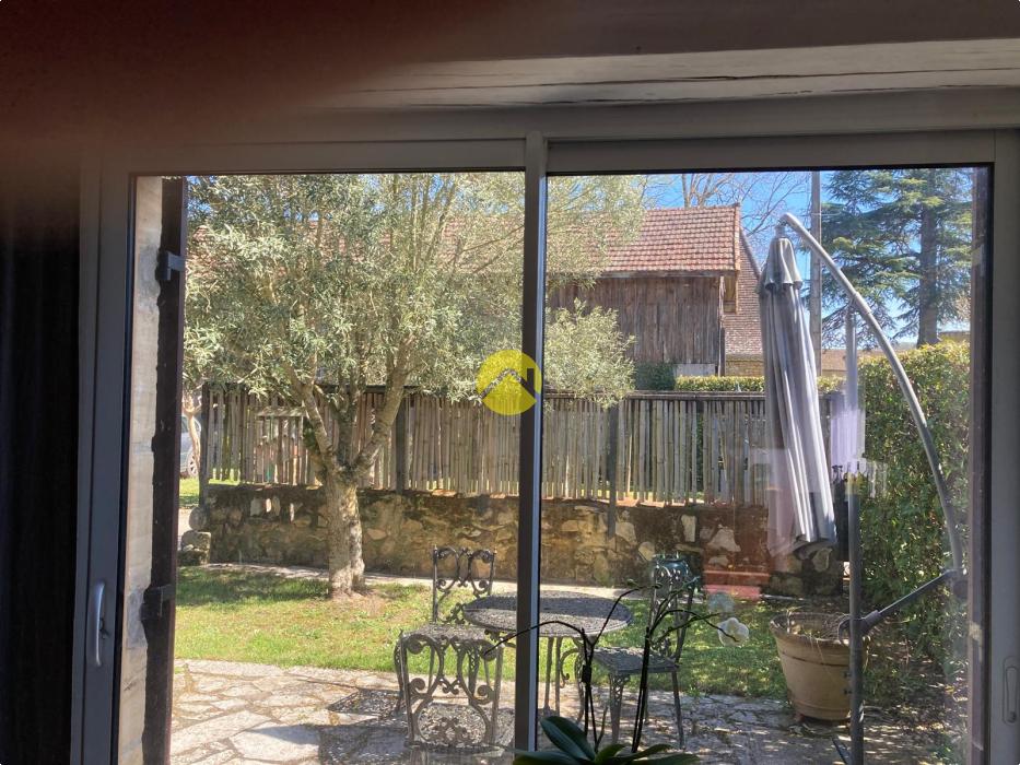 Maison perigourdine avec hangar 