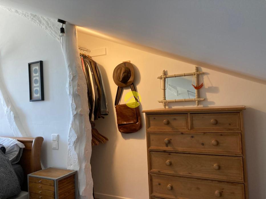 Maison perigourdine avec hangar 