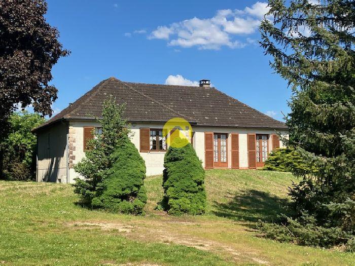 Beau terrain avec vue