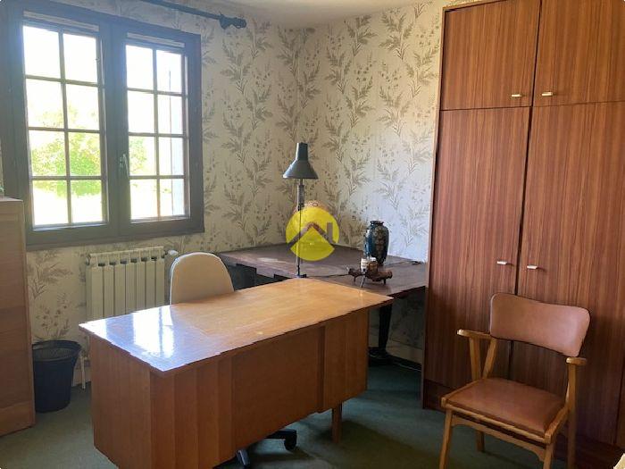 Beau terrain avec vue