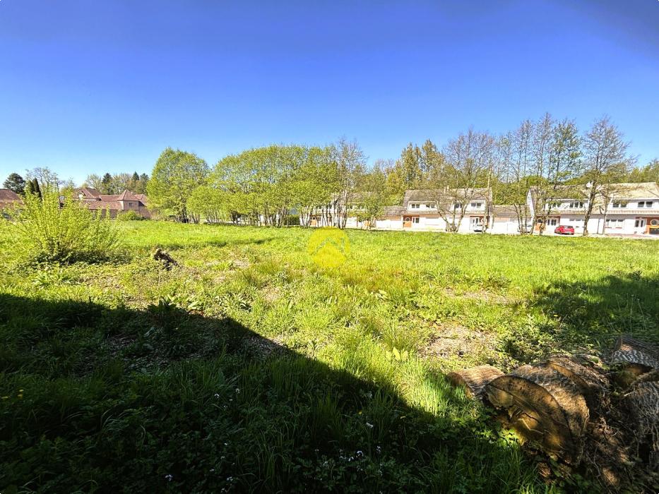 Chalet avec terrain constuctible