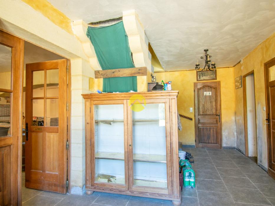 Maison rénovée avec hangar