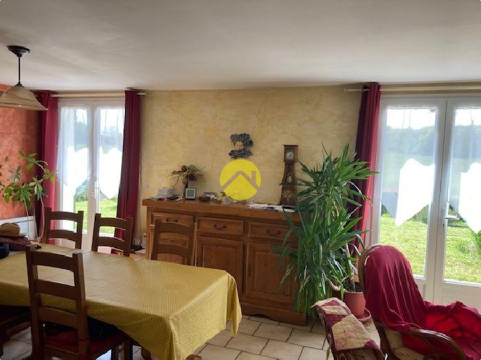 Pavillon sur s/-sol  3 Ch