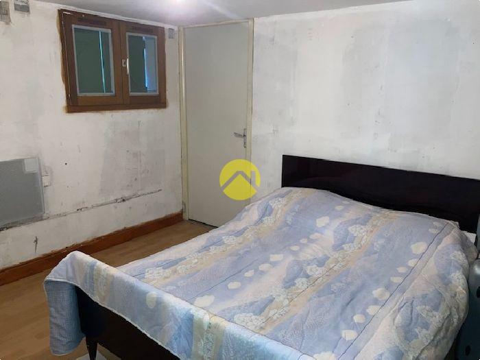 Pavillon sur s/-sol  3 Ch