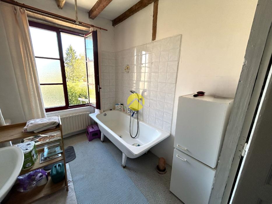 ANCIENNE MAISON EN PIERRE ET PARC 