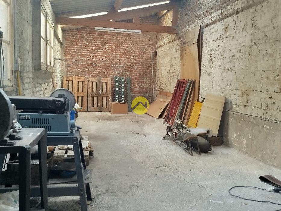 Local commercial libre d'activité