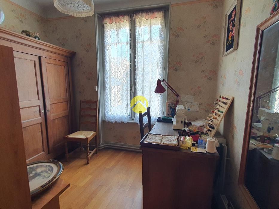 Maison de bourg avec garage 