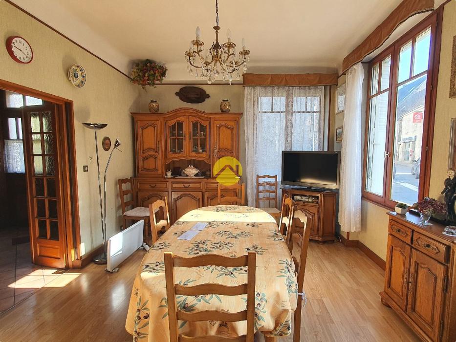 Maison de bourg avec garage 