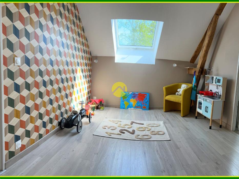 MAISON 4 CHAMBRES ET DEPENDANCES