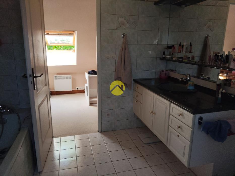 BELLE MAISON EN CENTRE VILLE 