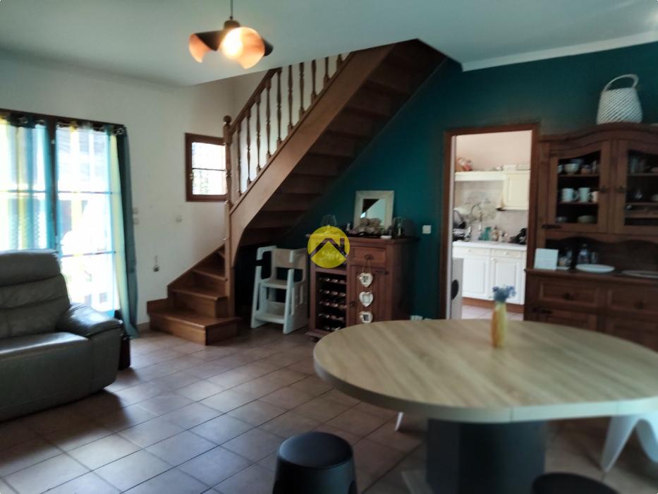 BELLE MAISON EN CENTRE VILLE 