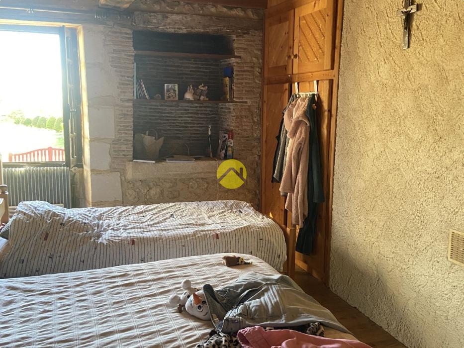 Belle maison en pierre