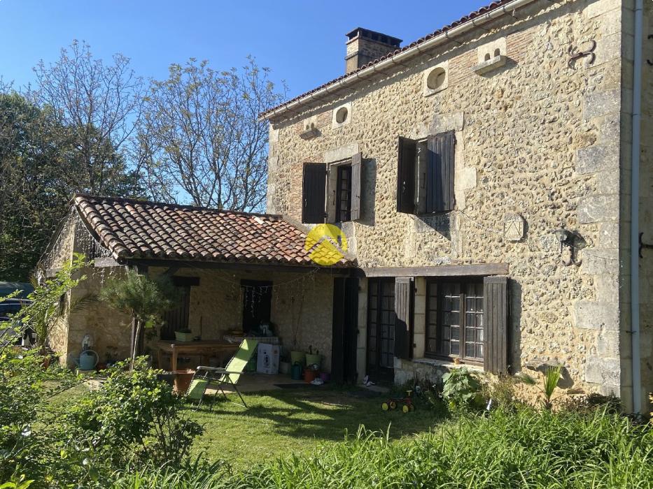 Belle maison en pierre