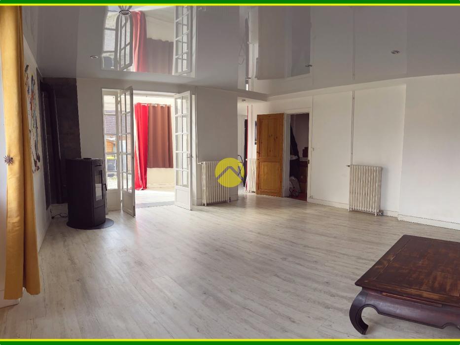 Maison 4 Chambres + Local