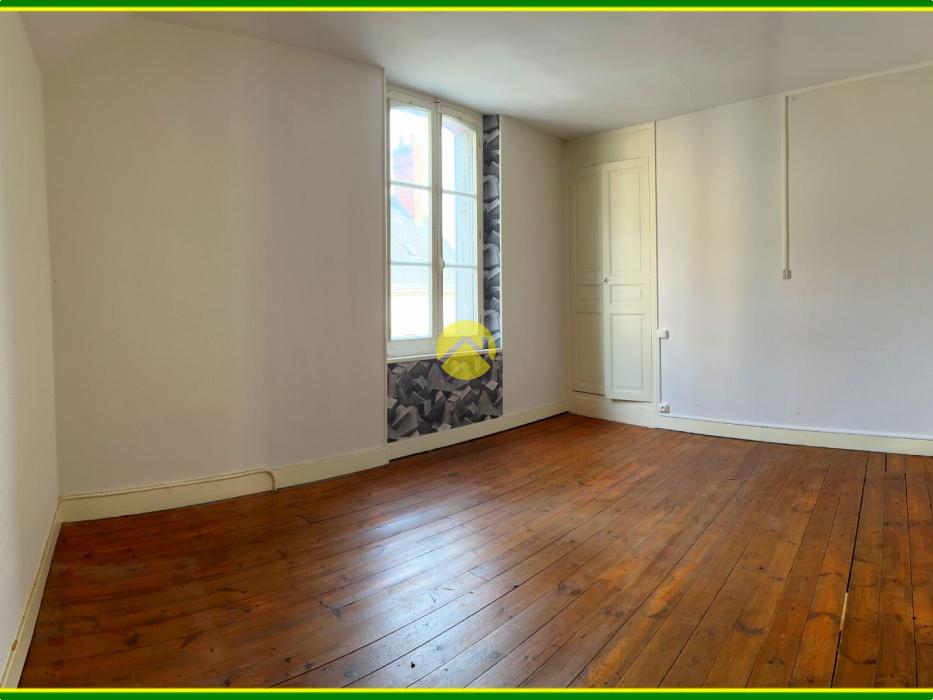 Maison 4 Chambres + Local