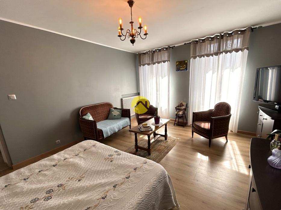 MAISON DE BOURG HABITABLE DE SUITE