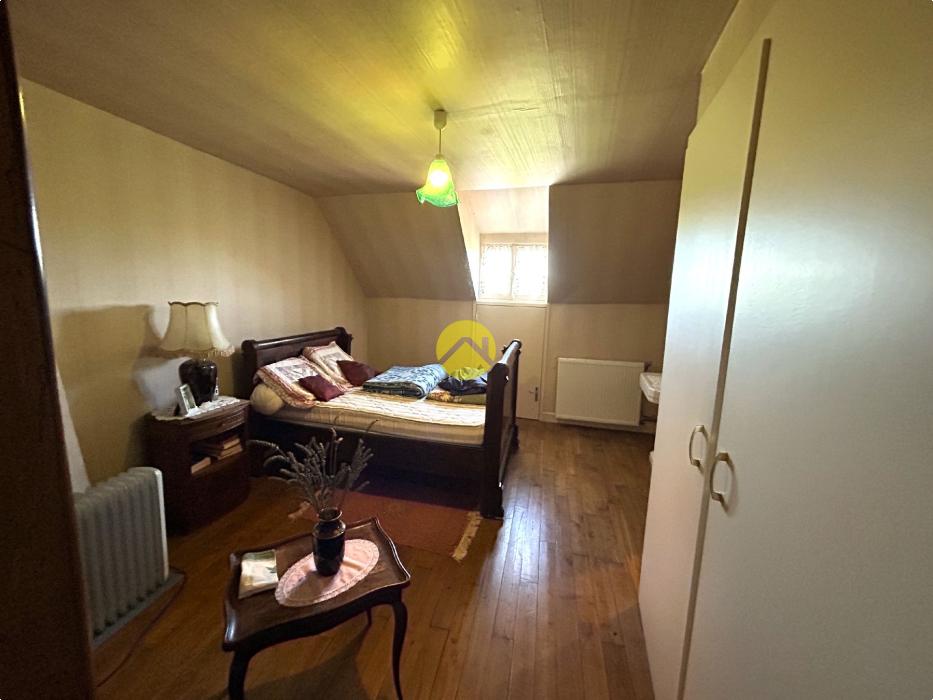 MAISON DE BOURG HABITABLE DE SUITE