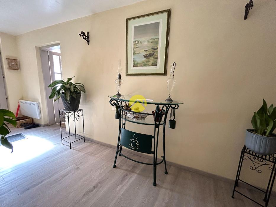 MAISON DE BOURG HABITABLE DE SUITE