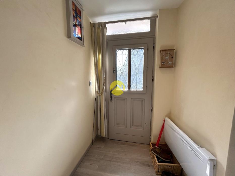 MAISON DE BOURG HABITABLE DE SUITE