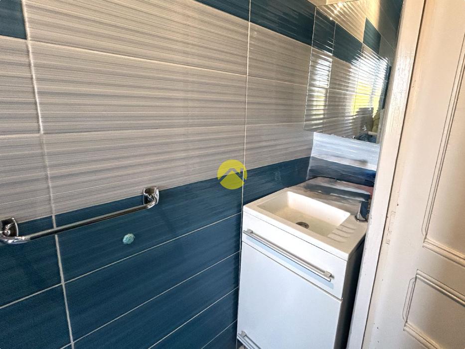 MAISON DE BOURG HABITABLE DE SUITE