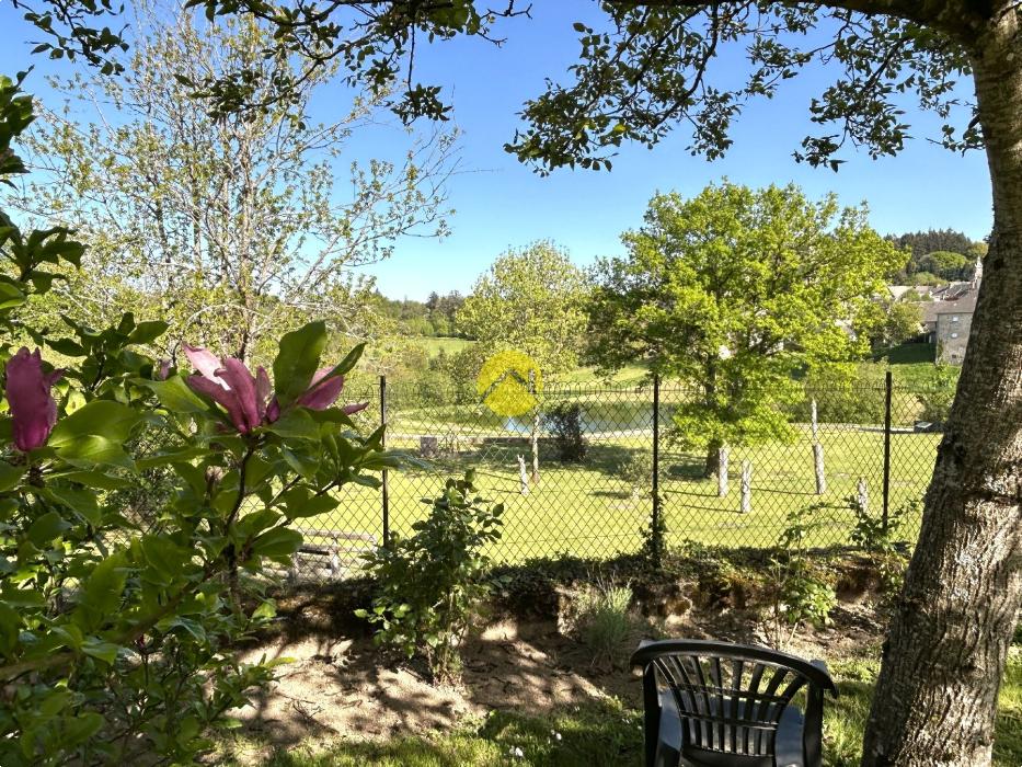 MAISON DE BOURG HABITABLE DE SUITE