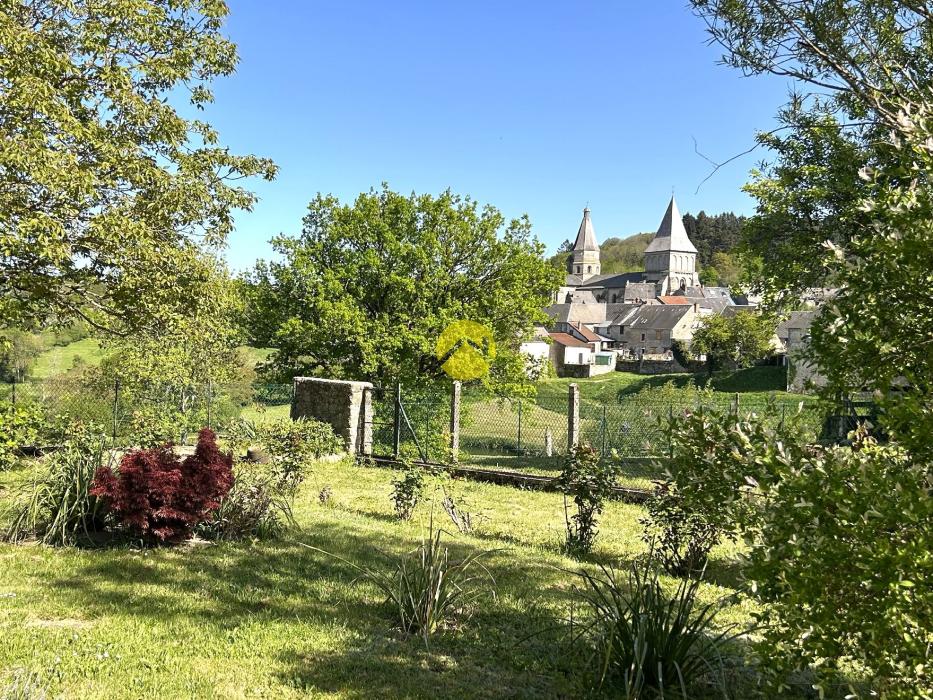 MAISON DE BOURG HABITABLE DE SUITE