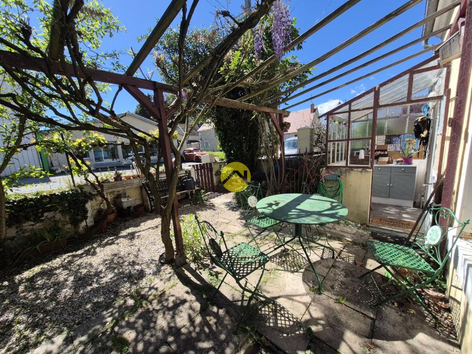 Maison 180m ²  et terrain 1545 m²