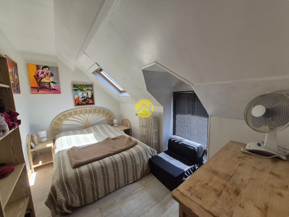 Maison 180m ²  et terrain 1545 m²