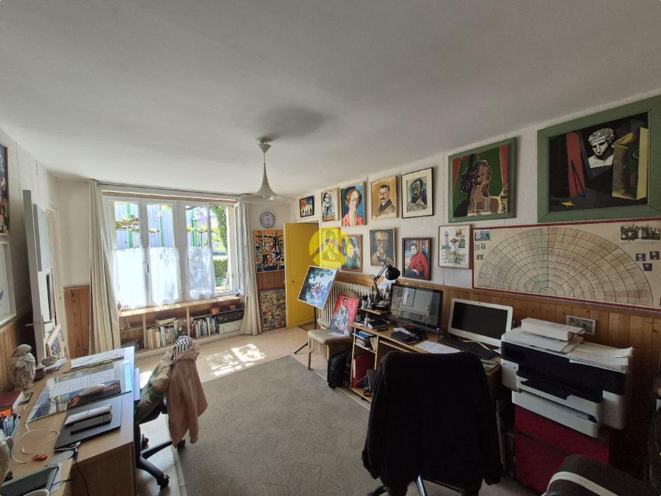 Maison 180m ²  et terrain 1545 m²