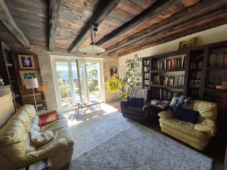 Maison 180m ²  et terrain 1545 m²