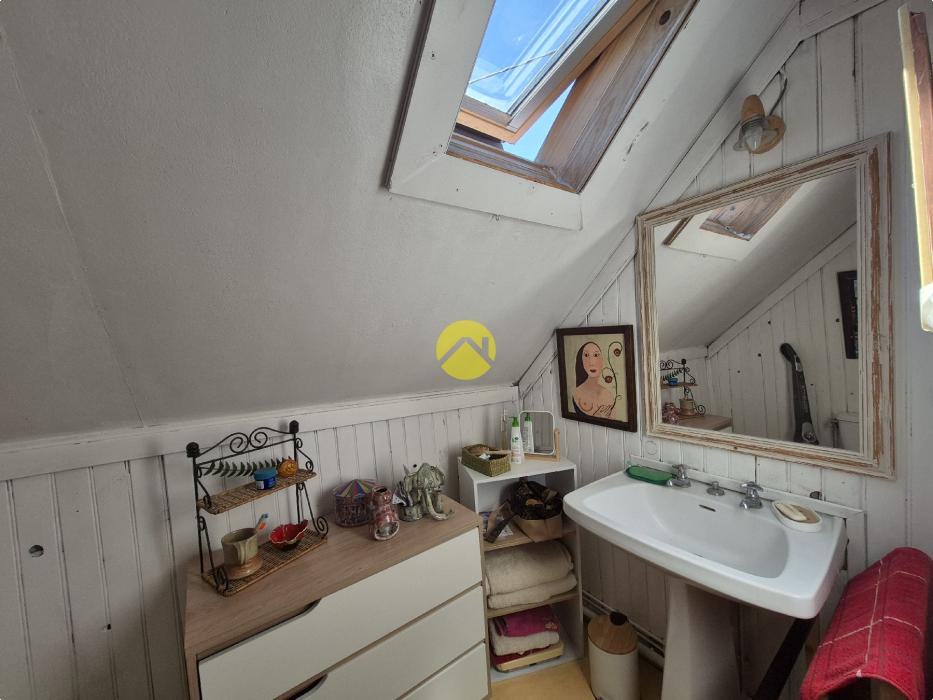 Maison 180m ²  et terrain 1545 m²