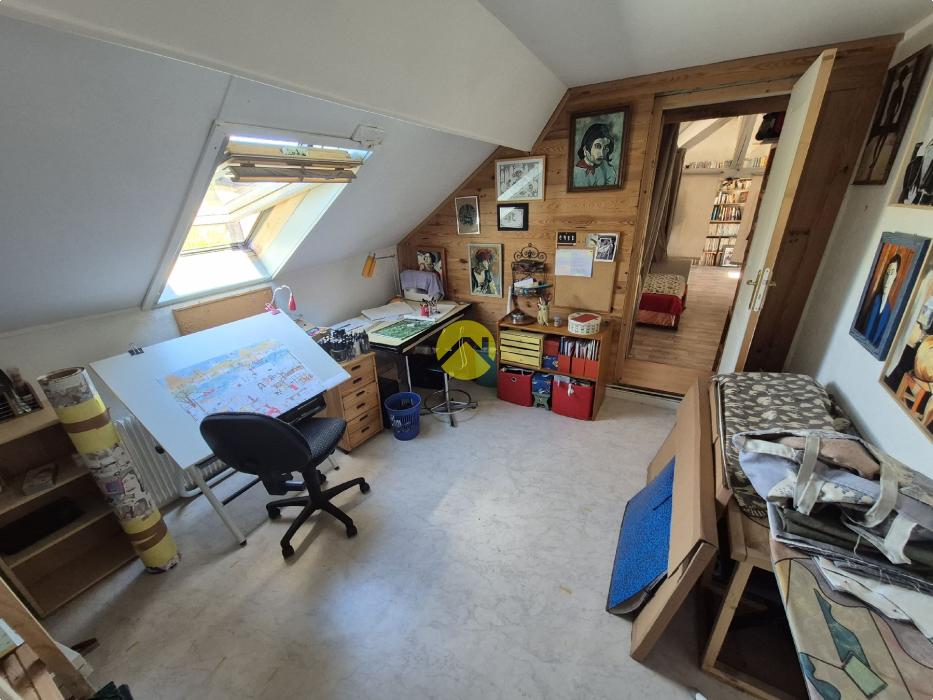 Maison 180m ²  et terrain 1545 m²